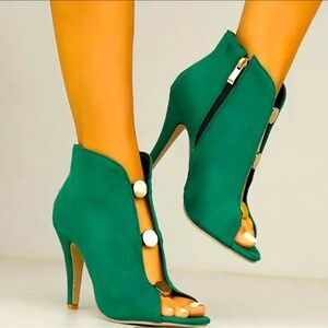 Women’s Peep Toe Stiletto Bootie ~ Size 7.5